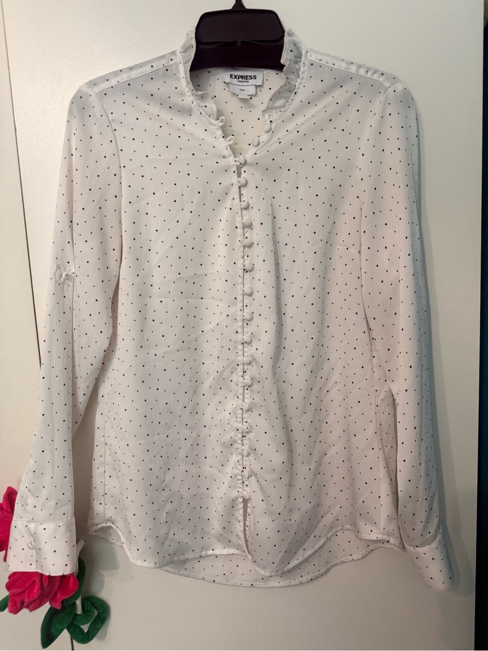 Express White Polka Dot Button-Up Portofino Blouse Slim fit